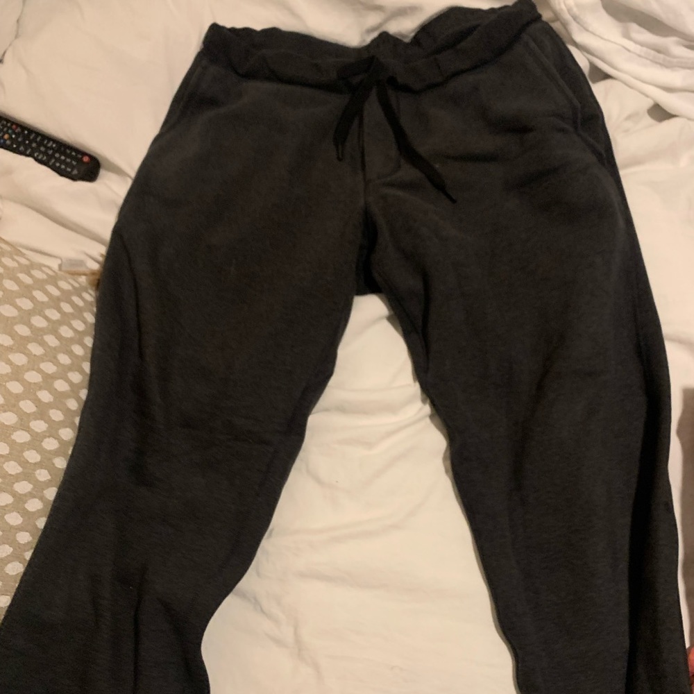 Lululemon sweats
